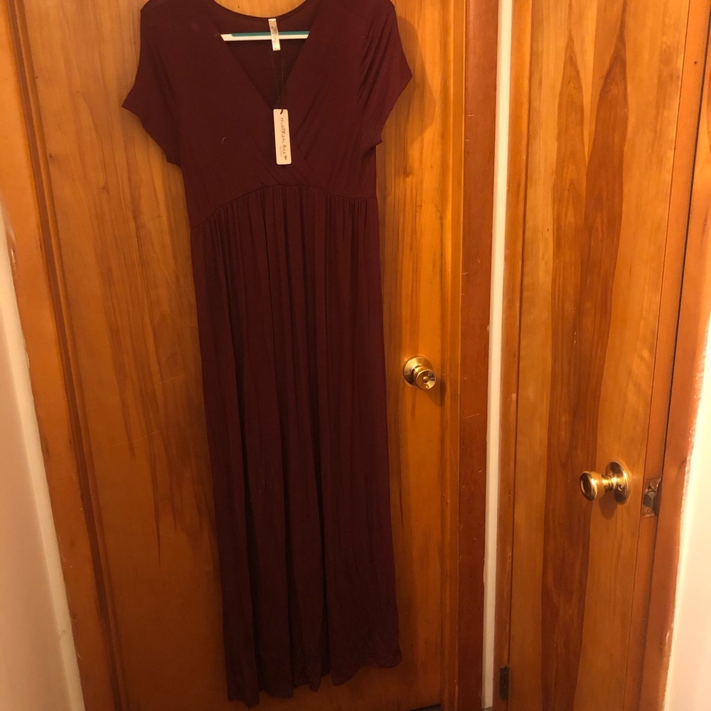 Long burgundy maternity dress size L